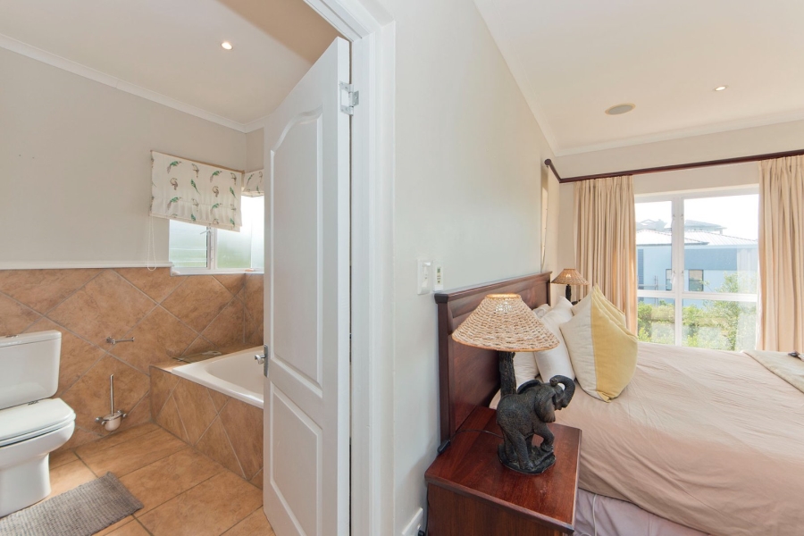 4 Bedroom Property for Sale in Pezula Golf Estate Western Cape